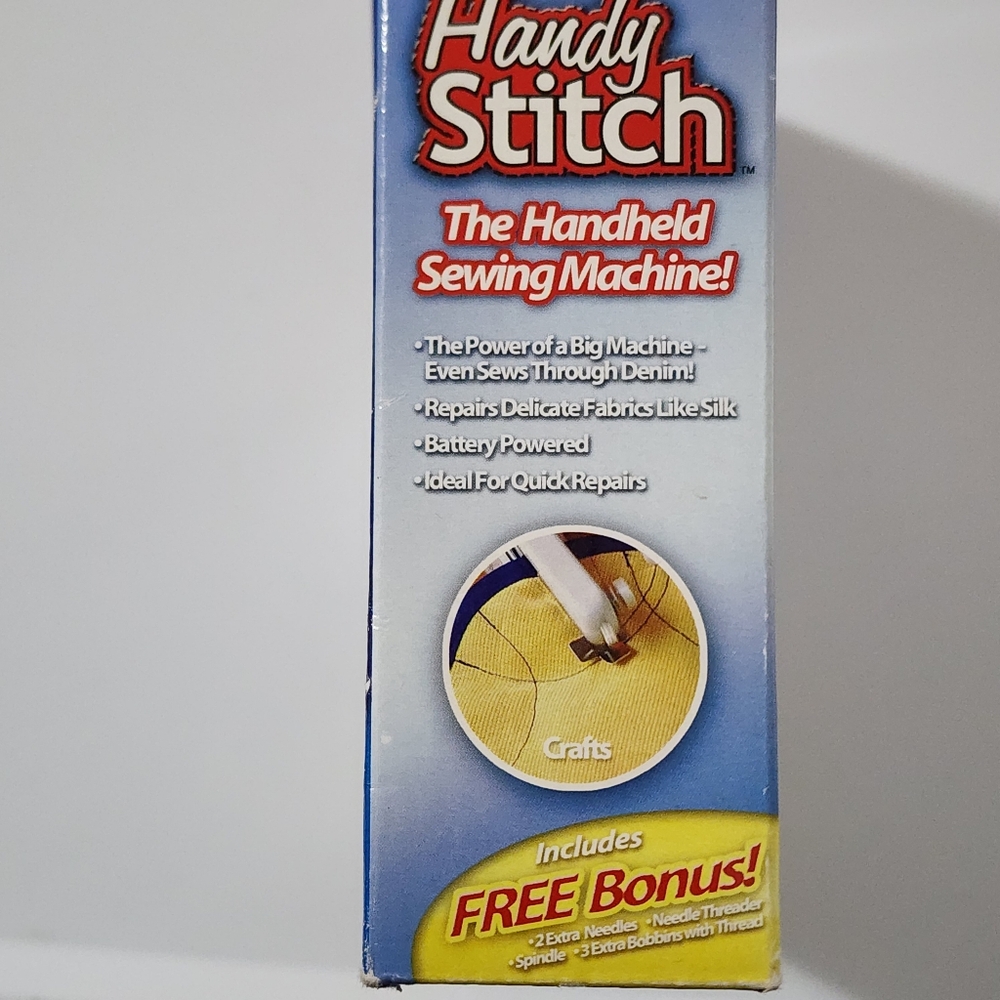 Handy Stitch Handheld Sewing Machine Uses Batteries Portable Cordess - Picture 6 of 7